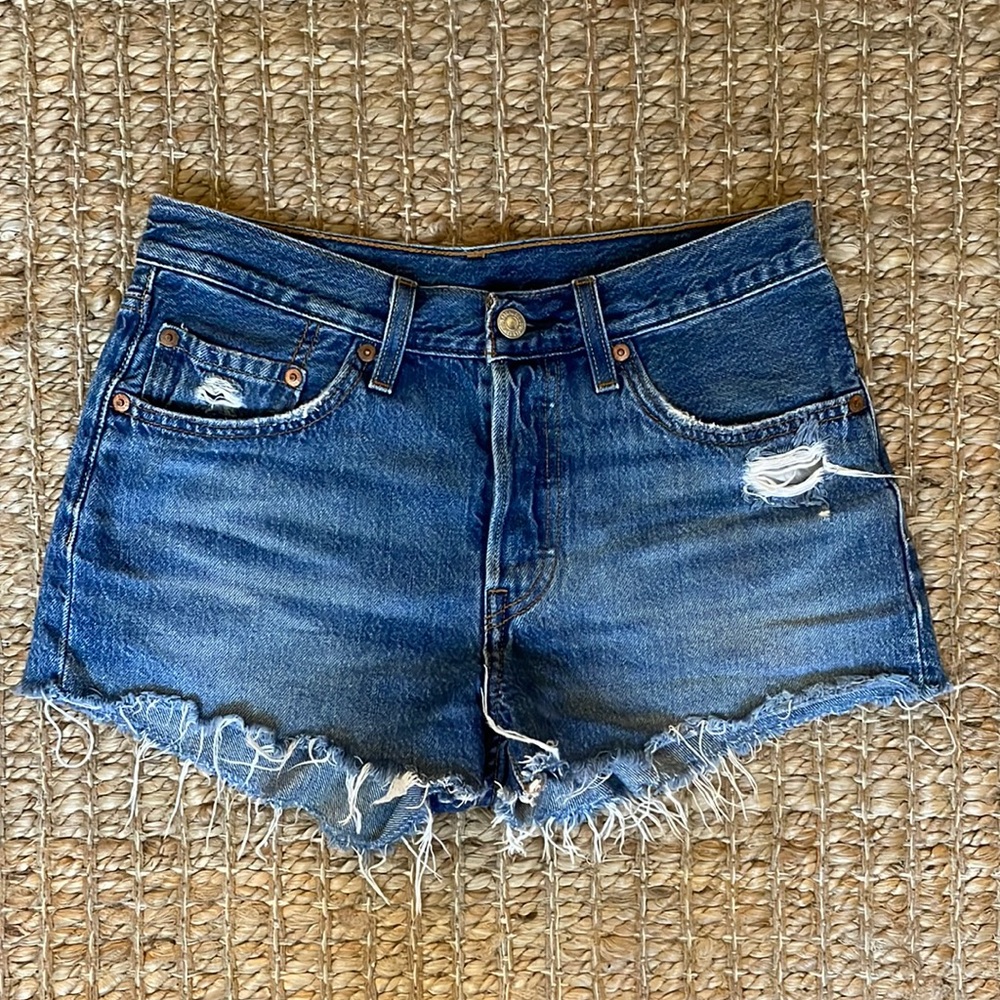 Levi’s 501 Dark Wash Distressed Jean Shorts 26